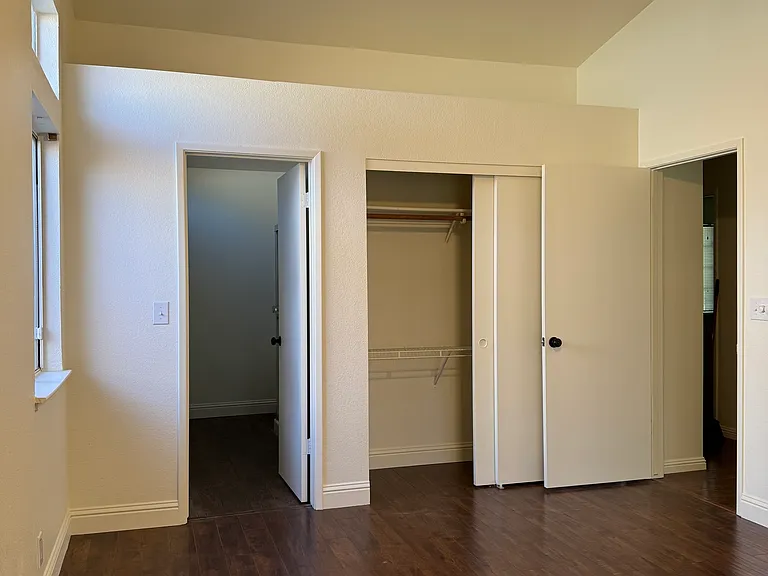 16920 Yvonne Dr — Photo 17