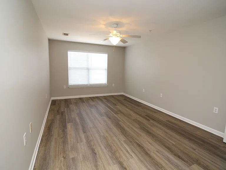 7100 W Friendly Ave #111 — Photo 12