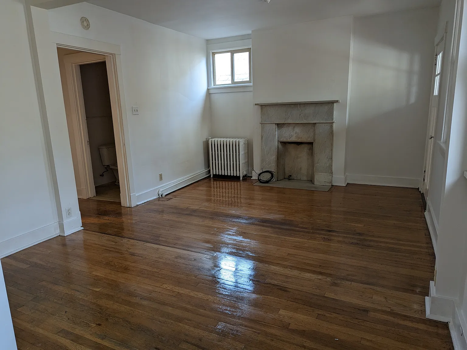 2 bed, 1300 sqft, $1,025 — Photo 2