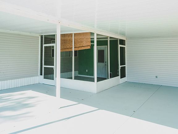 3rd image of 473 Petunia Dr
