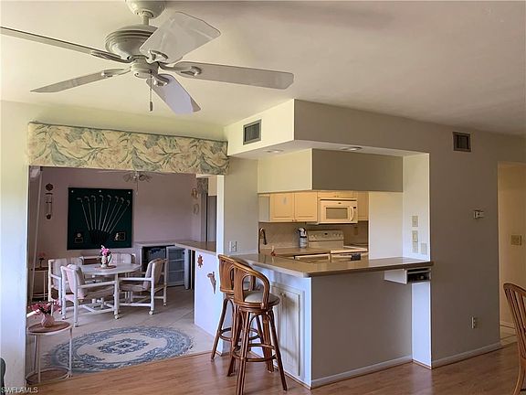 5th image of 5690 Trailwinds Dr APT 614