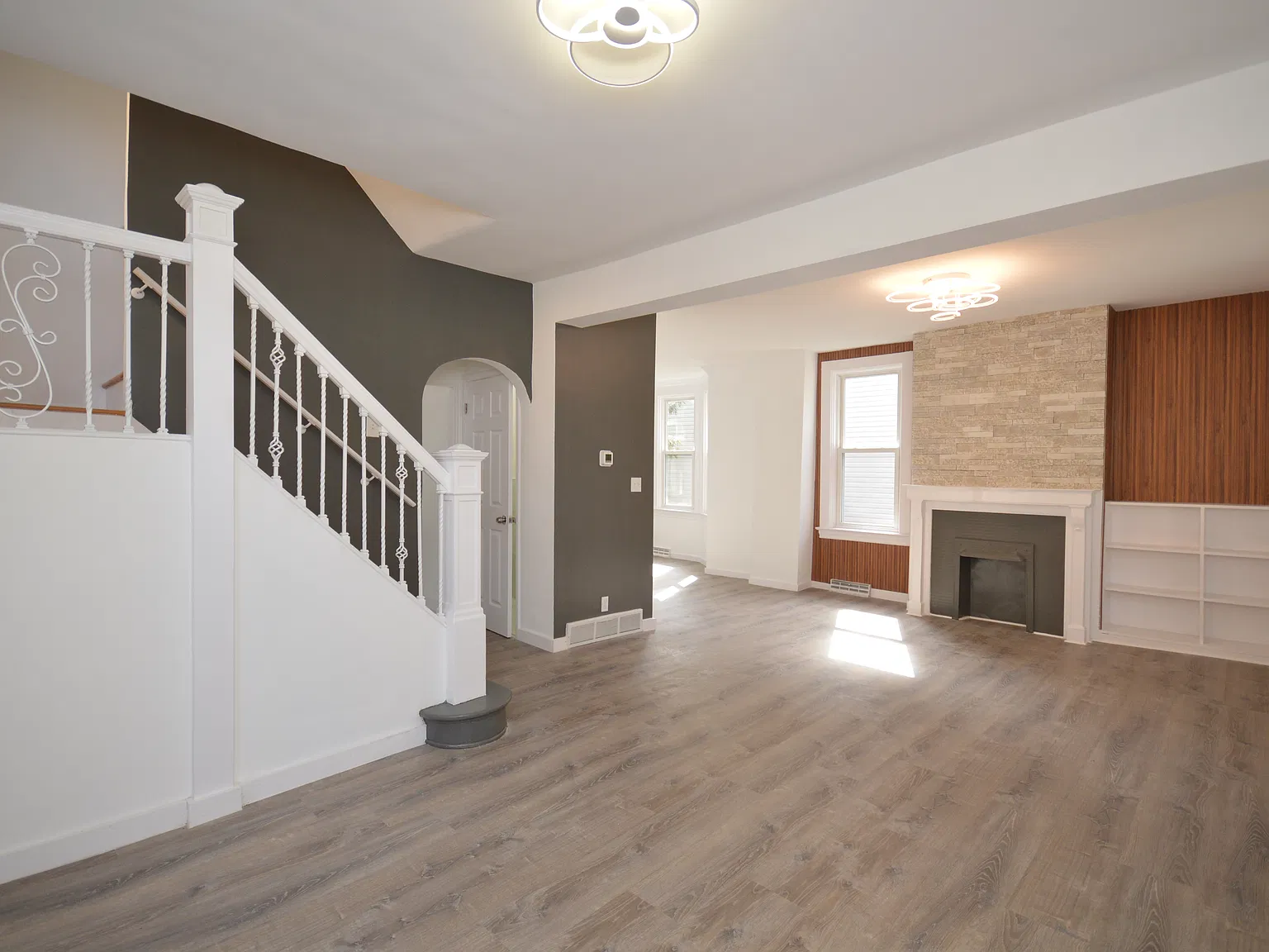 5 bed, 3.5 bath, 1840 sqft, $2,500 — Photo 2