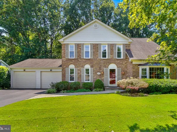 8108 Paisley Pl, Potomac, MD 20854