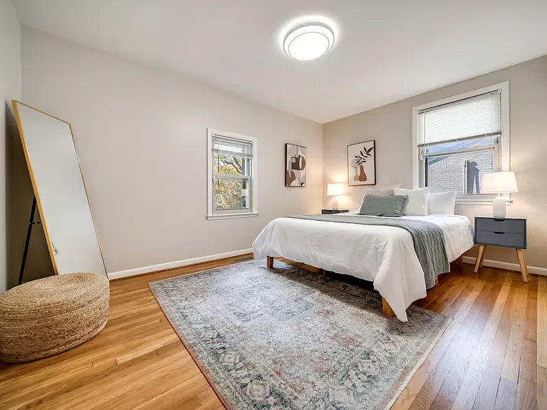 302 Lynn Dr — Photo 6