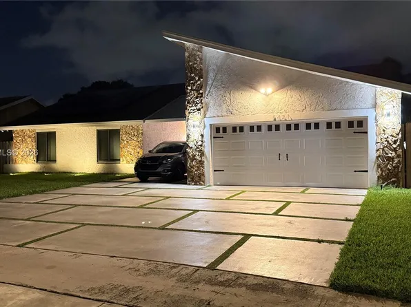 5421 NW 84th Ave, Lauderhill, FL 33351