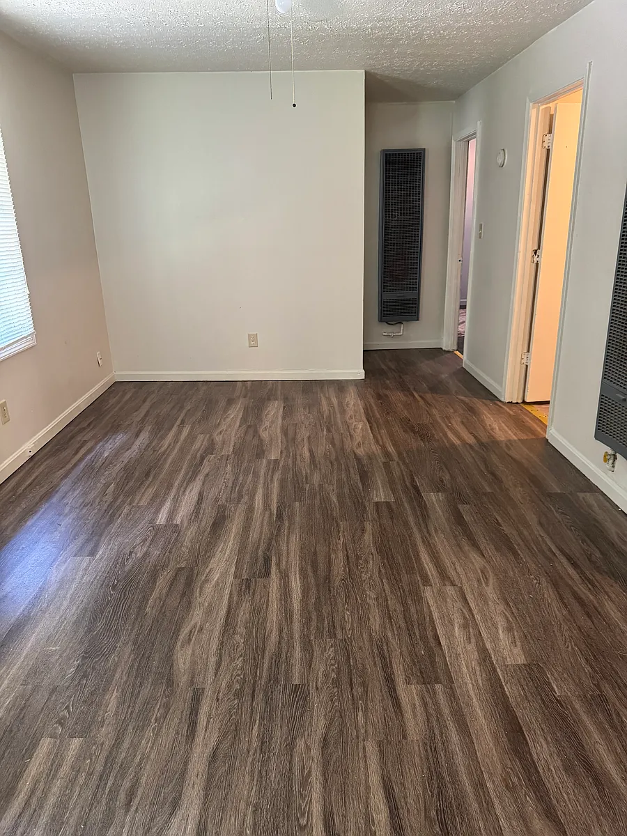 Building Photo - 258 W Vine St #1