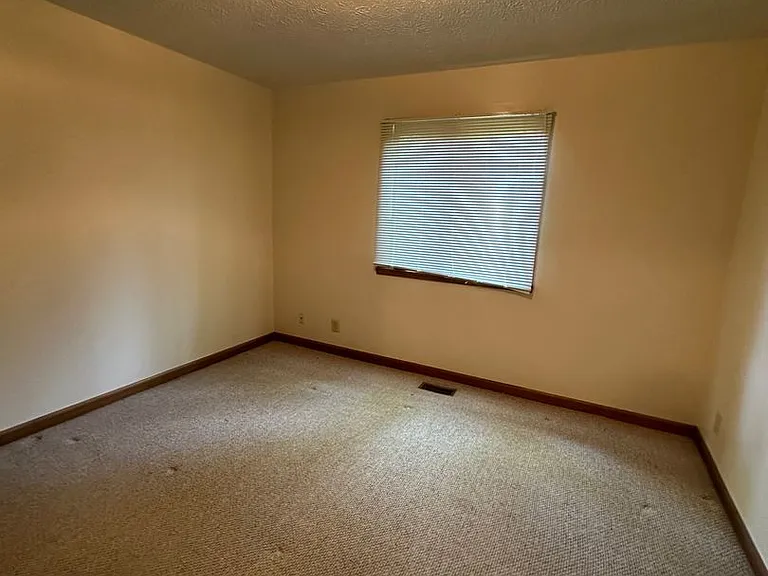 14315-14317 W Heather Ln — Photo 6