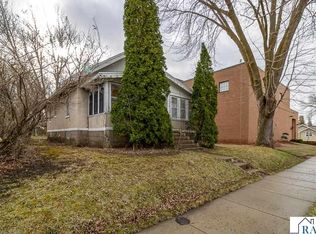 115 N Lexington Ave, Le Center, MN 56057