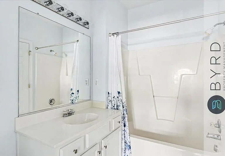 4706 Twin Hickory Lake Dr — Photo 8
