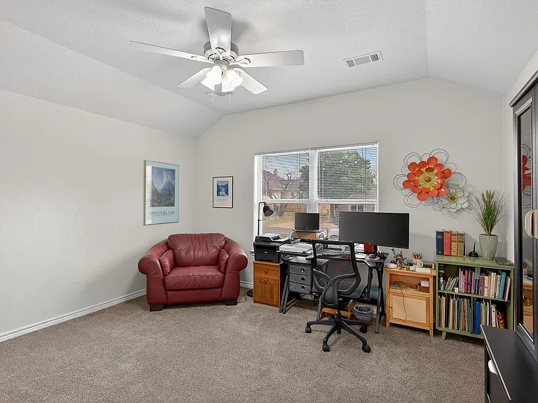 268 Braeburn Cir #B — Photo 12