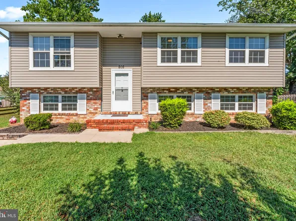 808 Kilarney Dr, Fredericksburg, VA 22407