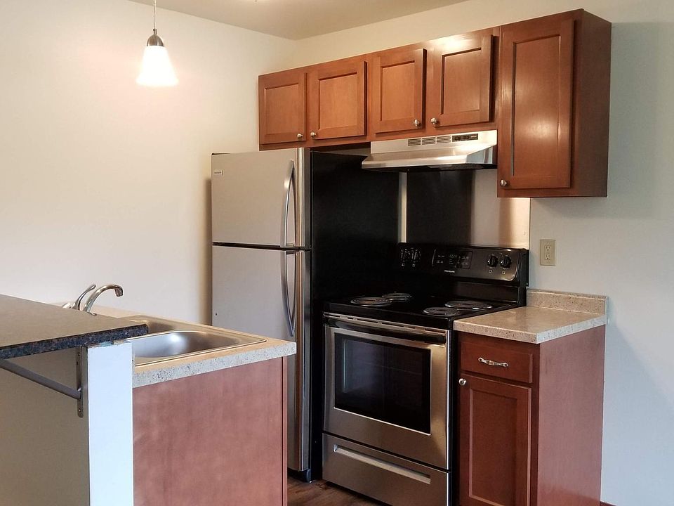 1st image of 420 Vine St APT 4