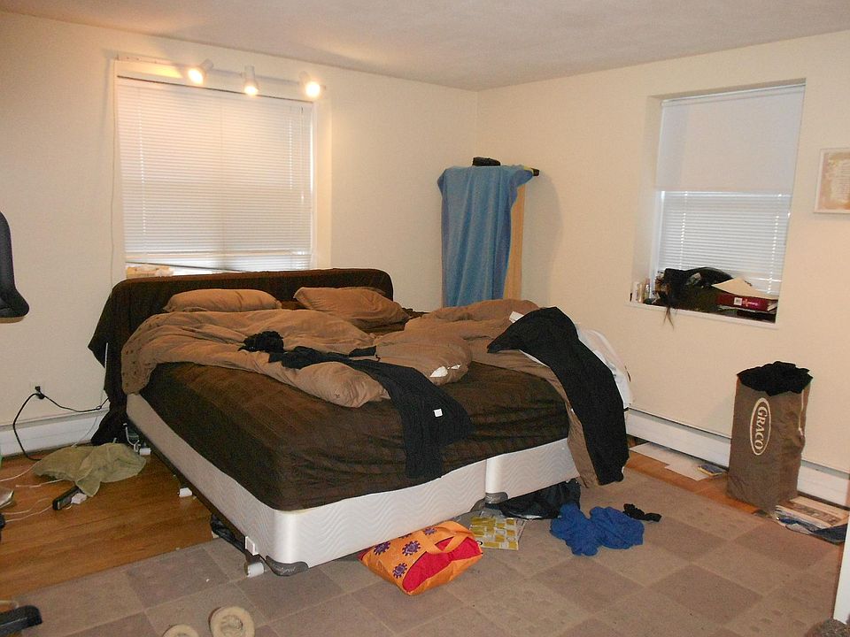 1st image of 113 Babcock St #32