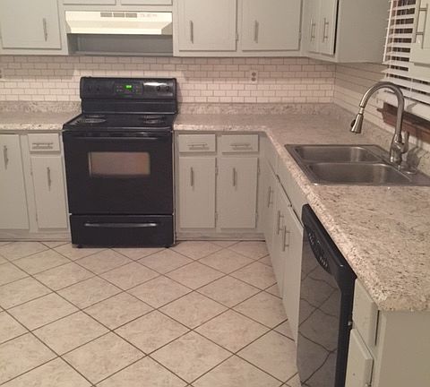 4th image of 1575 Cherry Hill Ct SW