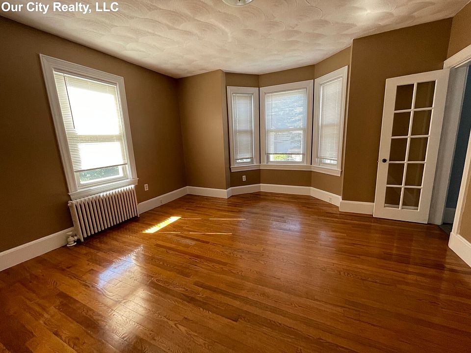 1st image of 95 Flint St #2D