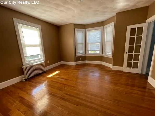 95 Flint St #2D, Somerville, MA 02145