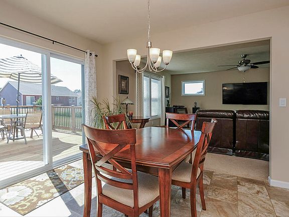 5th image of 4178 Country Meadows Dr