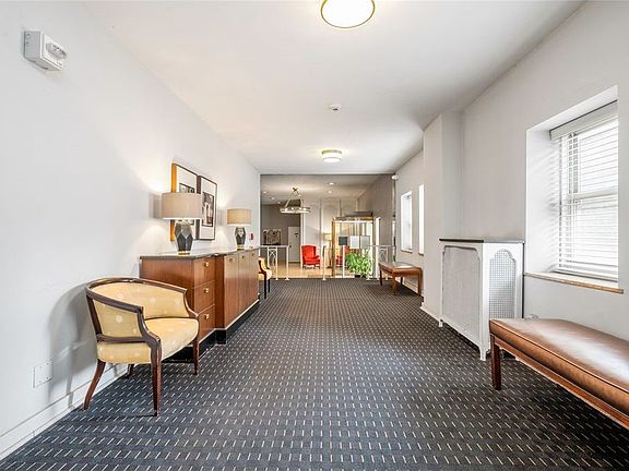 5th image of 144 N Dithridge St APT 702