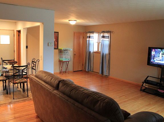 5th image of 1131 W Loral Ave