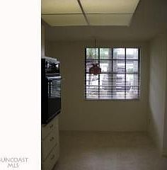 5th image of 2050 Lakeview Dr APT 101