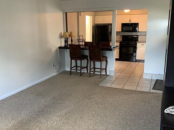 3rd image of 31 Denker Pl Floor 2