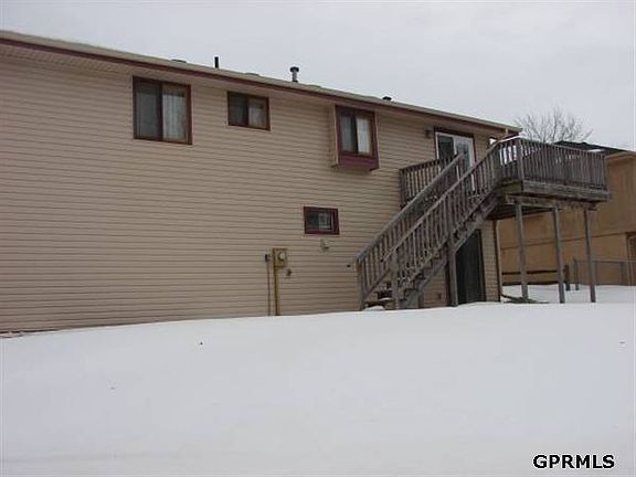 5th image of 410 Corral St