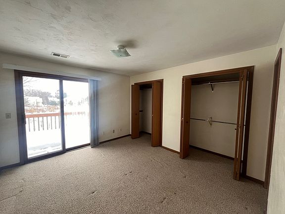 2nd image of 41 E 48th St APT 4