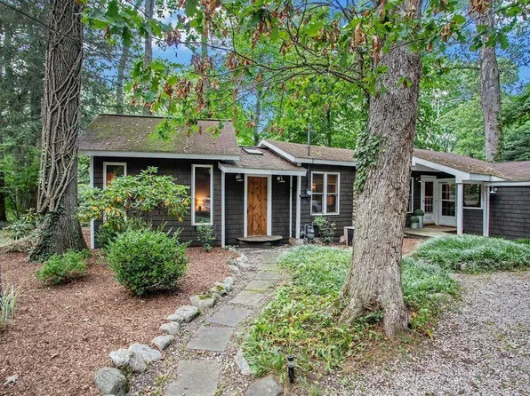 3852 Birchwood Trl, Michigan City, IN 46360