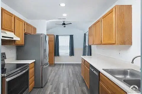 125 Sharon Dr — Photo 14