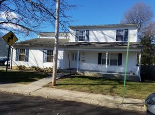 102 Fulton St, Keyport, NJ 07735