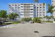 Clifford St 704-001.jpg