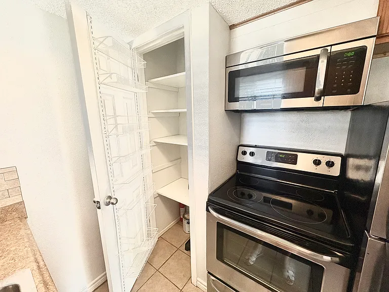 3105 S 1st St #101 — Photo 15