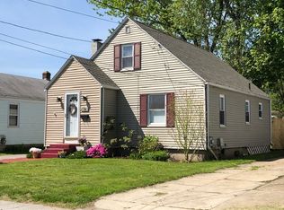 70 Overland Ave, Cranston, RI 02910