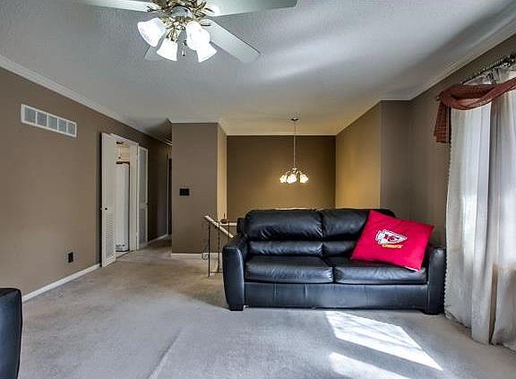 5th image of 5630 Sutton Ave