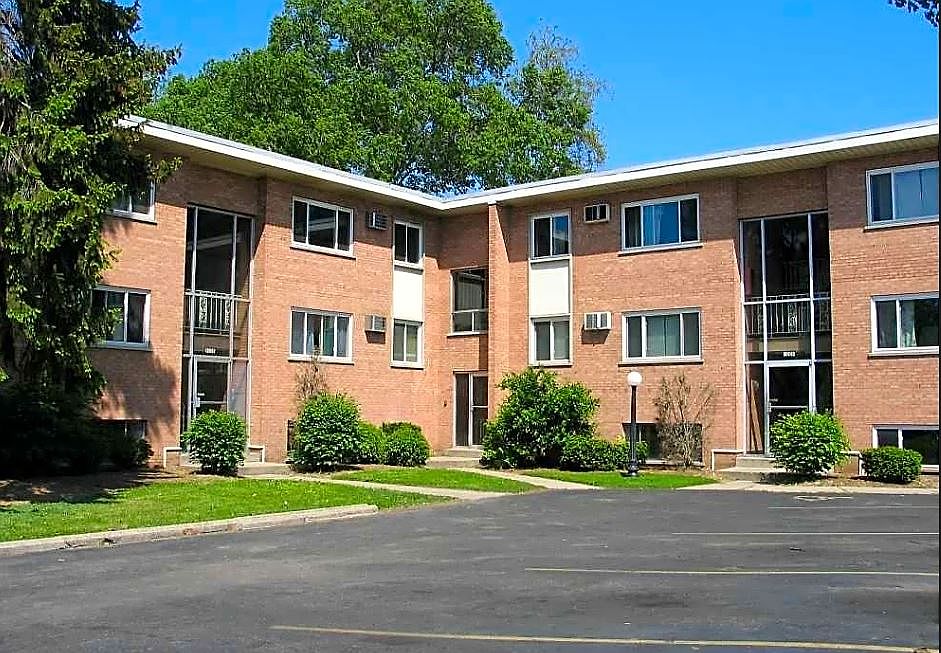 1st image of 300 Hillside Ave #Wait1a
