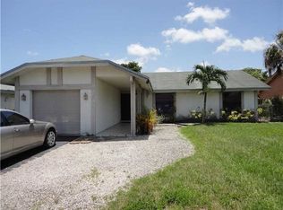 7518 SW 7th St, North Lauderdale, FL 33068