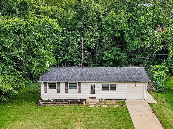 3rd image of 1563 Ville Rosa Ln