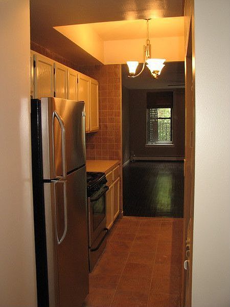 2nd image of 352 W 117th St APT 2F