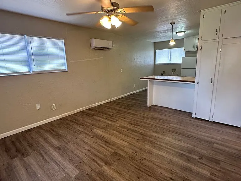 82 N Fairmont St — Photo 3