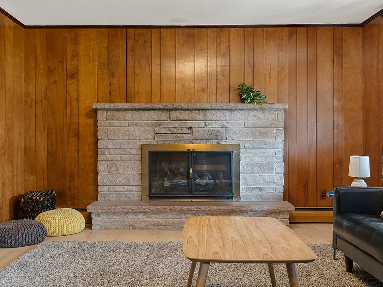 23 Jonathan Way — Photo 27