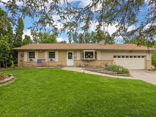 1613 13th St, Coralville, IA 52241