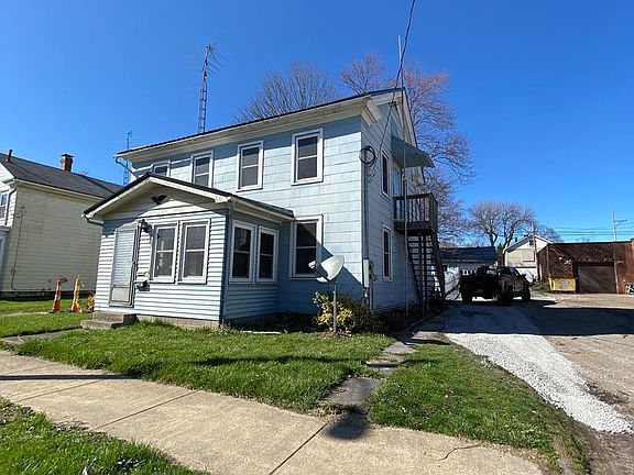 2nd image of 778 E 3rd St #S25