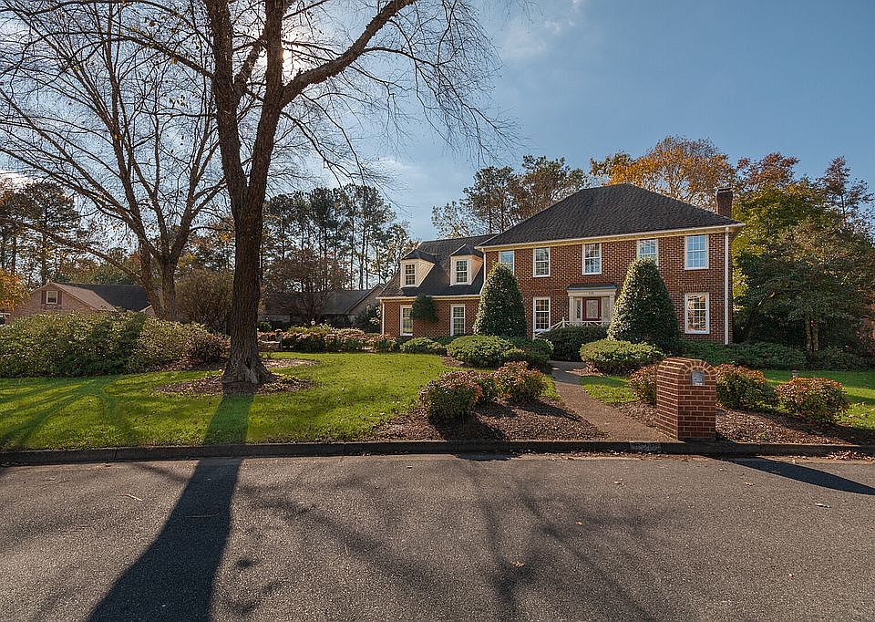 1st image of 628 Wickwood Dr