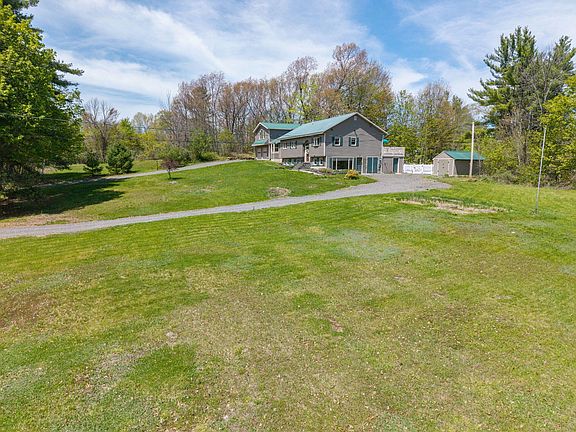 4th image of 528 Bauneg Beg Hill Road