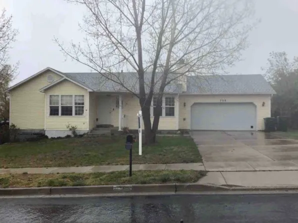 758 Sunrise Ln, Tooele, UT 84074
