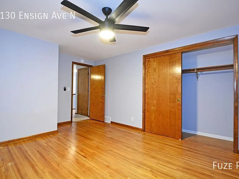 2130 Ensign Ave N — Photo 17