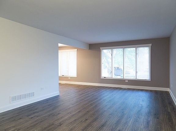 4th image of 12016 S Lockwood Ave