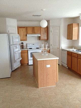 2nd image of 517 Stonewall Ave