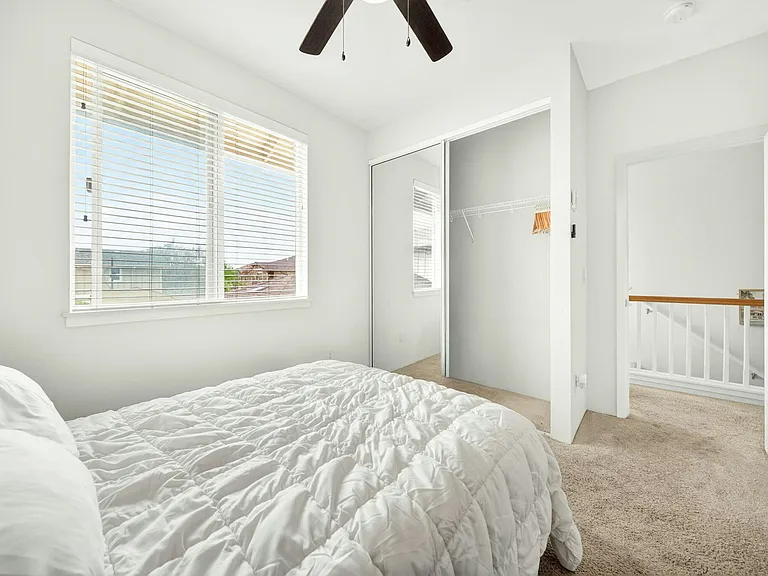 724 Kakala St #1303 — Photo 24
