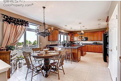 breakfast nook